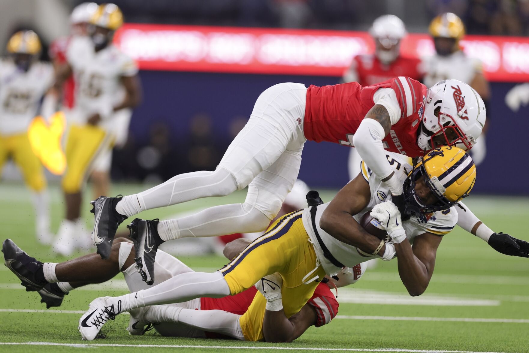 LA Bowl Football